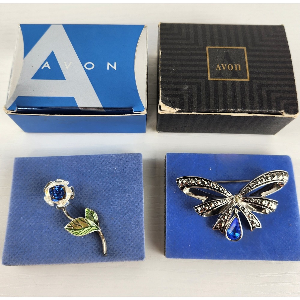 Avon September Sapphire Birthstone Pin Set Bow and Rose Brooches Vintage 2004